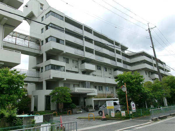 寝屋川春日 外観写真